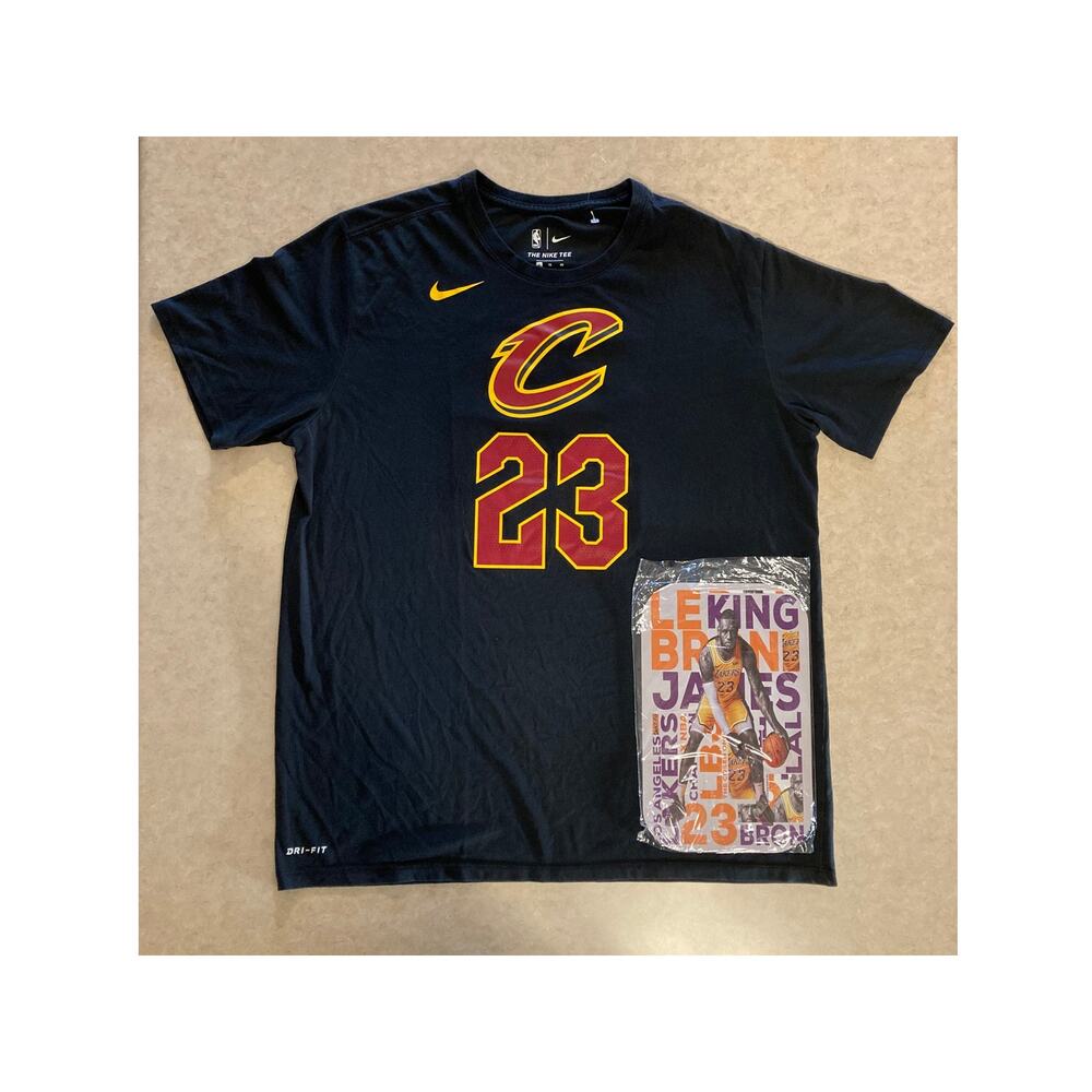Nike Dri Fit Lebron James Fan #23 Black Men's XL T-shirt Top Flaws and Magnet